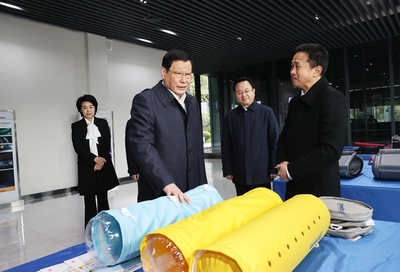 應勇在鄂州調研時強調 確?；êC場如期運營 加快武鄂同城化發展 新材料技術推廣服務